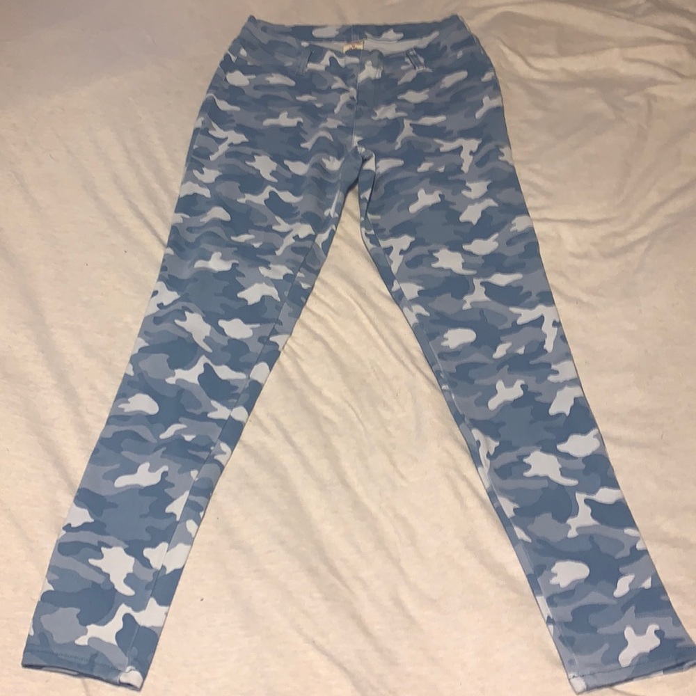 BLUE CAMO JEGGINGS